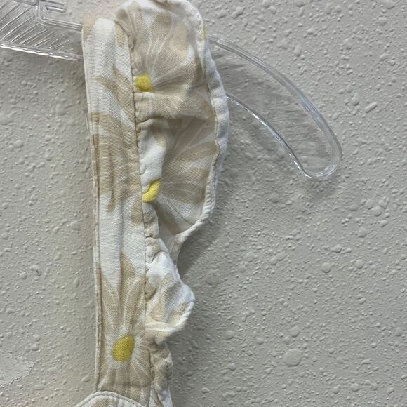 Torrid Floral Button-Down Ruffle Strap Top size 2 (2X) #716 - Picture 3 of 7